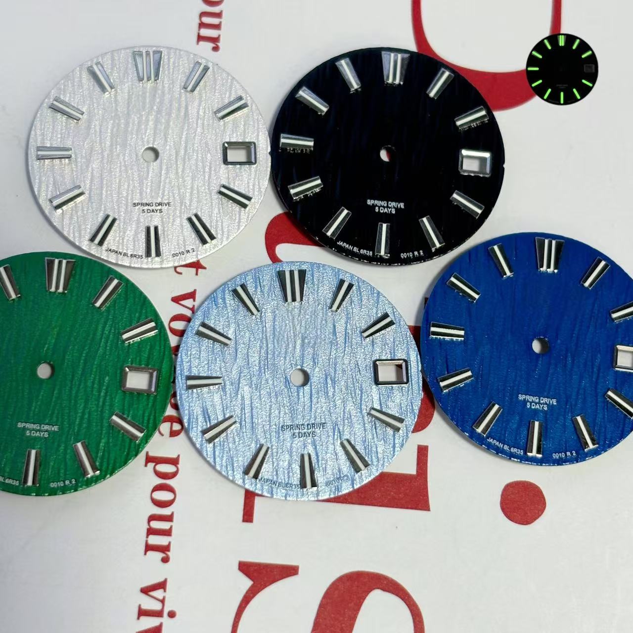 28,5 mm groen lichtgevend mech - Reel Case recensie en prijs